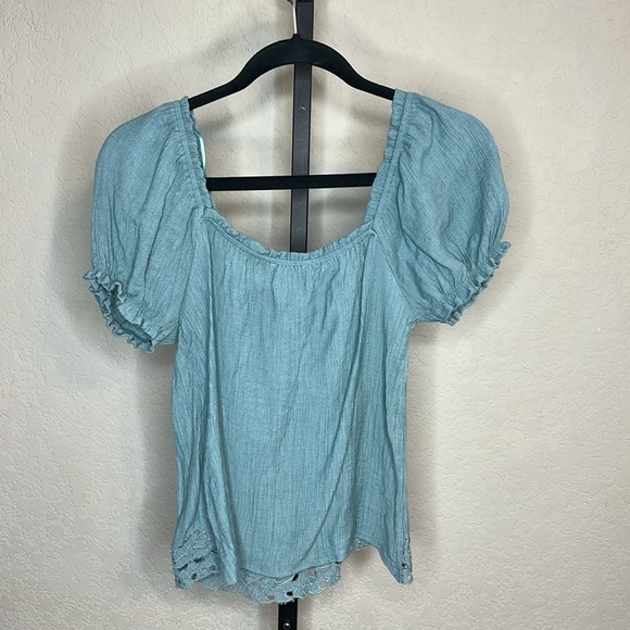 378 - Mine NWOT Light Green Short Sleeve Top, Size Small - Picture 4 of 5